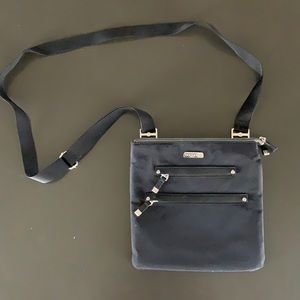 Baggallini Women’s Go Bag